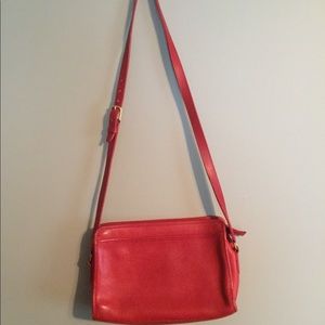 VTG Coach red leather shoulder bag